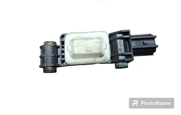 Audi A4 S4 B7 8E 8H Airbag deployment crash/impact sensor 8E0959651A
