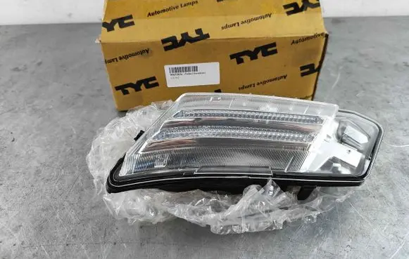 Volvo XC60 Front indicator light 9065203e
