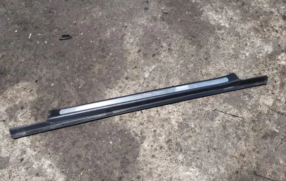 Mercedes-Benz CLC CL203 Front sill trim cover A2036802735
