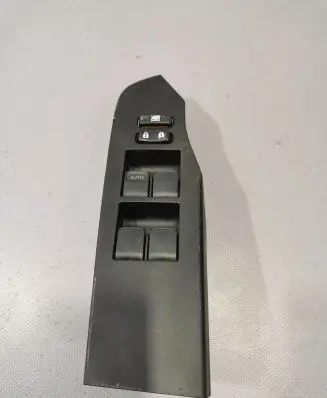 Toyota Auris E180 Electric window control switch