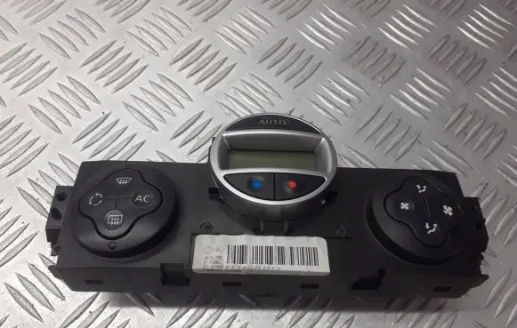 Renault Scenic II - Grand scenic II Interior fan control switch 8200501465