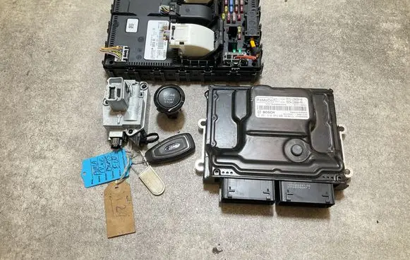 Ford Puma Engine ECU kit and lock set MX7A12B684MA M1T112A650HB 0261S105F6