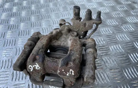 Volkswagen Caddy Rear brake caliper