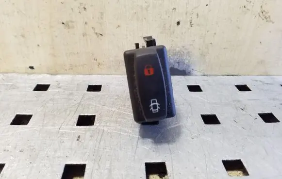 Central locking switch button