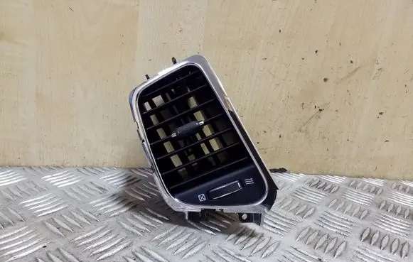 Jeep Grand Cherokee Dash center air vent grill X90016700XX