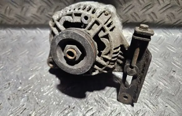 Peugeot 106 Generator/alternator 0120335006