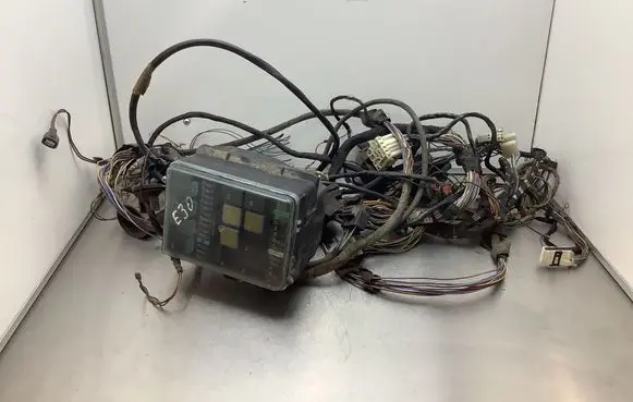 BMW 3 E30 Engine installation wiring loom 1370761