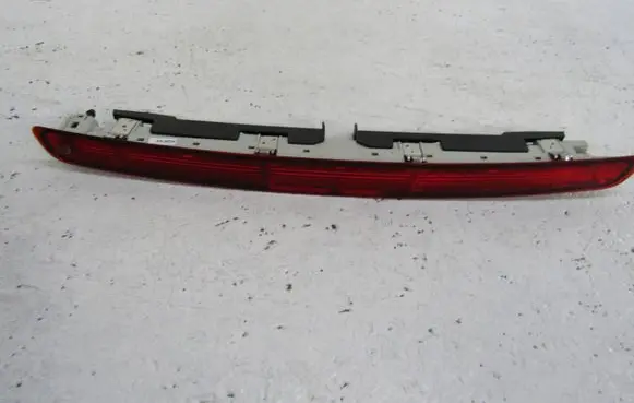 Skoda Superb B8 (3V) Third/center stoplight 5E9945097C