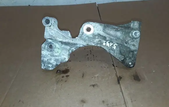 Chrysler Grand Voyager V Engine mounting bracket NOCODE
