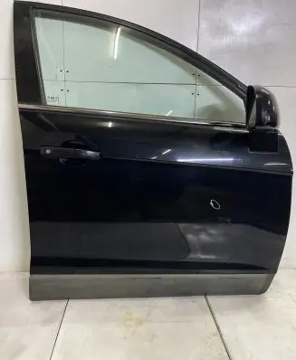 Chevrolet Captiva Front door