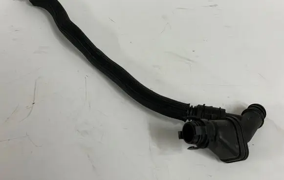 BMW 7 F01 F02 F03 F04 Vacuum line/pipe/hose 7575639