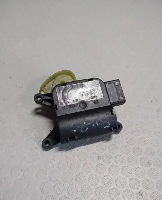 Volkswagen Eos Air flap motor/actuator 0132801357