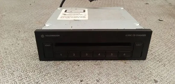 Volkswagen PASSAT B6 CD/DVD changer 3C0035110