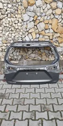 Toyota Yaris Cross Truck tailgate 