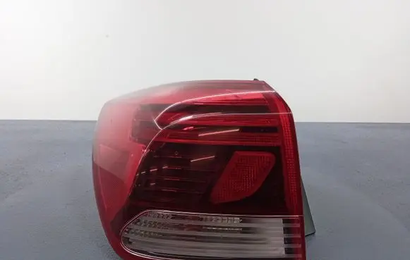 KIA Rio Rear/tail lights 92401-H8