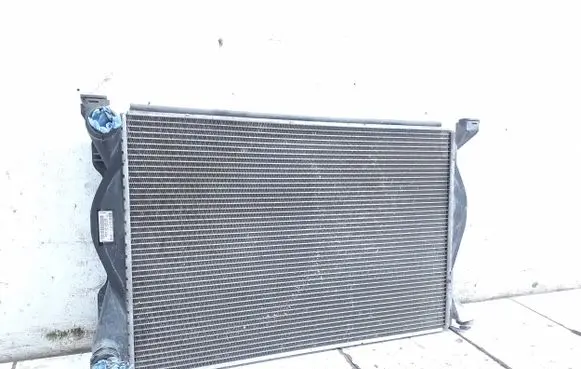Coolant radiator