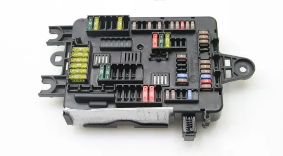 BMW 3 F30 F35 F31 Fuse module 9261111