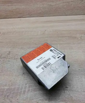 BMW 5 E39 Airbag control unit/module 8372521