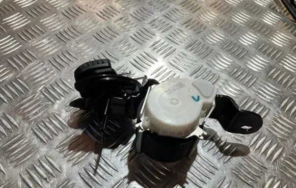 BMW X2 F39 Middle seatbelt (rear) TM28638
