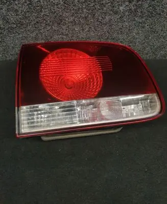 Tailgate rear/tail lights