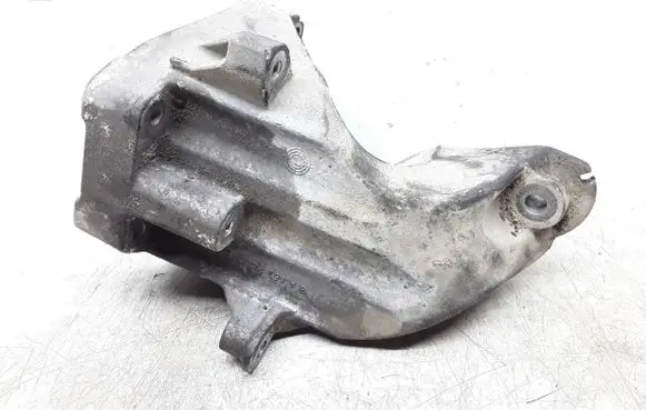 Mercedes-Benz C W204 Engine mounting bracket A6512230004