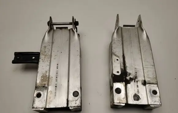 Mercedes-Benz E W212 Front bumper shock/impact absorber A2126200895