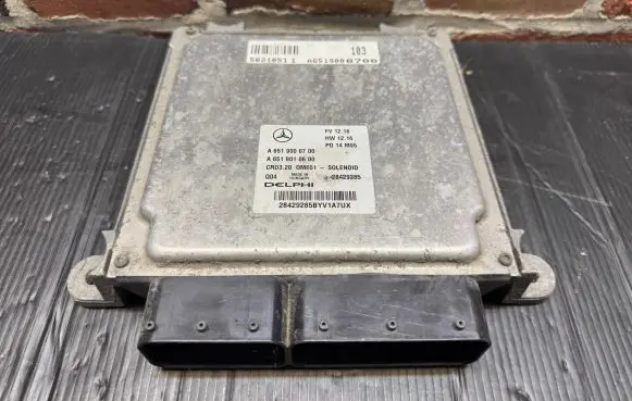Mercedes-Benz Sprinter W906 Engine control unit/module A6519000700 A6519010600