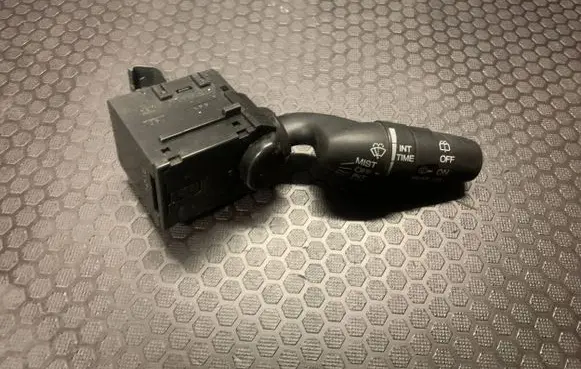 Honda CR-V Wiper control stalk M29843