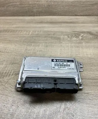 Hyundai Matrix Engine control unit/module 3910826761 9030930186F
