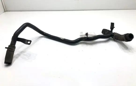 Volkswagen PASSAT B8 Engine coolant pipe/hose 04L121065CJ