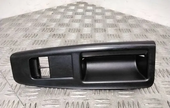 Volkswagen Polo IV 9N3 Electric window control switch 6Q1867171A