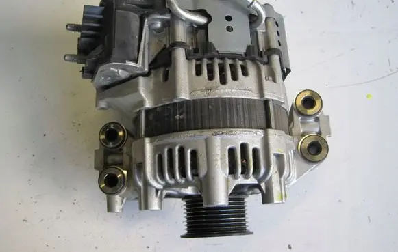 Peugeot Partner III Generator/alternator 670219336