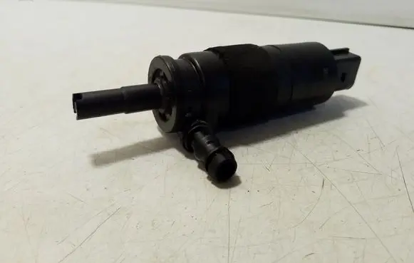 Audi TT TTS Mk2 Headlight washer pump 3B0955681A