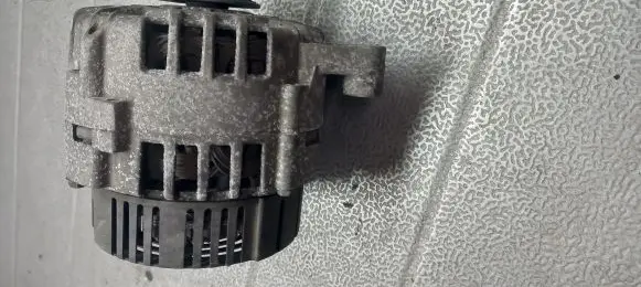 Audi A4 S4 B5 8D Generator/alternator
