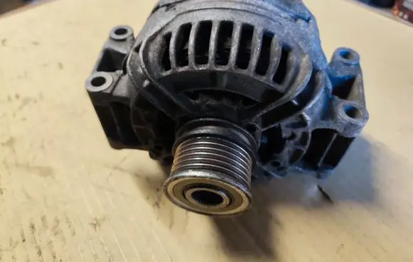Jeep Grand Cherokee (WJ) Generator/alternator 0124515084
