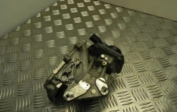 Volkswagen Transporter - Caravelle T5 EGR valve 03L131512CC VD11813