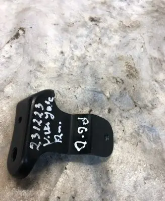 Volkswagen Jetta VI Other engine bay part 1k0199588