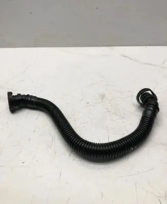Audi A4 S4 B8 8K Breather hose/pipe 06H103221J
