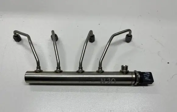 BMW X5 F15 Fuel main line pipe 7585411