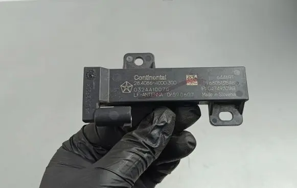 Jeep Compass Other control units/modules P68051315AB