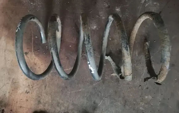 Hyundai Santa Fe Front coil spring