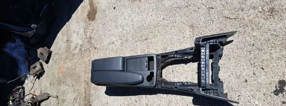 Mercedes-Benz E W212 Armrest A2126801650 3425420
