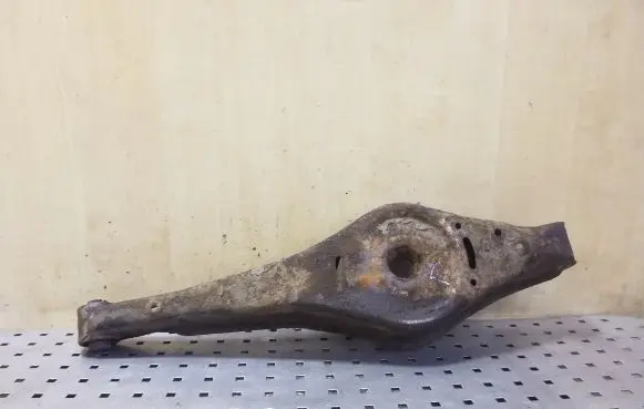 Rear upper control arm/wishbone