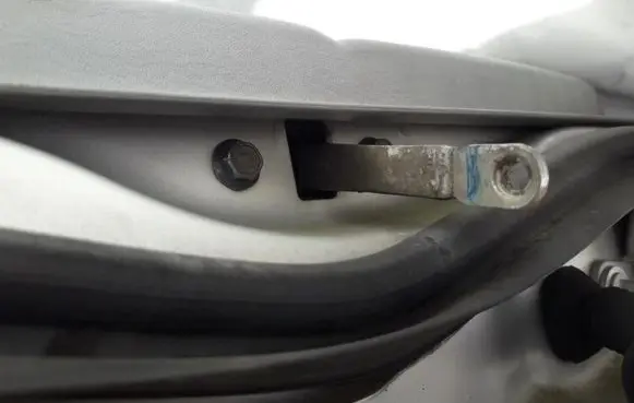 Suzuki Alto Rear door check strap stopper