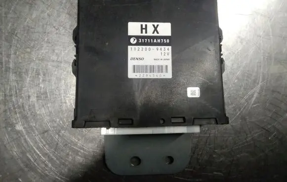 Subaru Legacy Gearbox control unit/module 31711AH750 1122009434