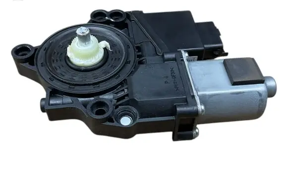 KIA Ceed Front door window regulator motor 82450A2010