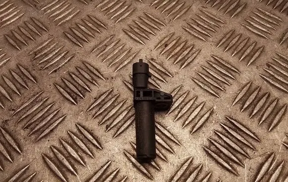 Mercedes-Benz E W212 Crankshaft position sensor a2769050700