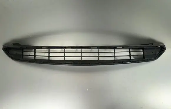 Toyota RAV 4 (XA40) Front bumper lower grill 5311242100