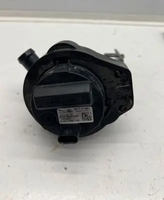 Jaguar I-Pace Electric auxiliary coolant/water pump J9D318D473AA M0090940 0807196091