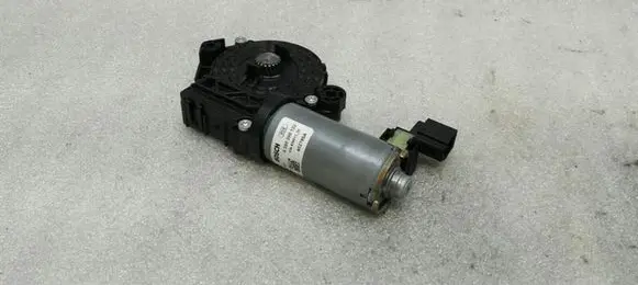 Mercedes-Benz C W205 Sunroof motor/actuator A2059064104